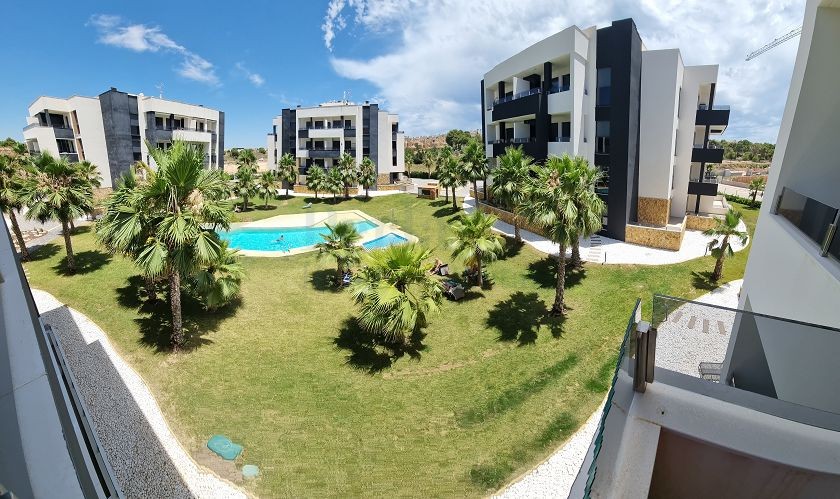 Great 3rd floor apartment overlooking the pool - Perla Holidays
