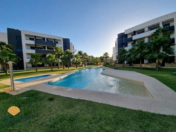 Yndisleg íbúð sem snýr í suður