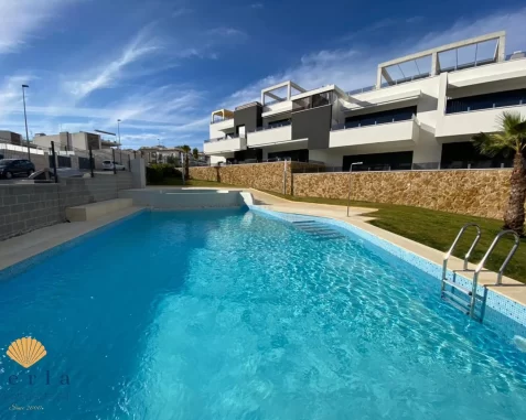 Beautiful new bungalow with large terrace. Ref 006