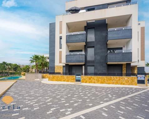 Great 2 bedroom apartment in Playa Flamenca. Ref: 015